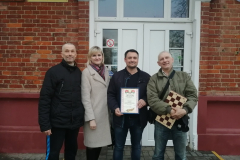 IMG-b8d001156150a9cd2ed2a81b95d181e3-V